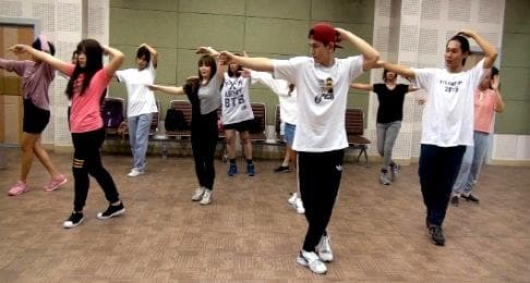 K-pop Dance Class + MV